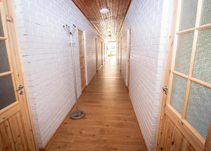 Laulasmaee Puhkebaas *